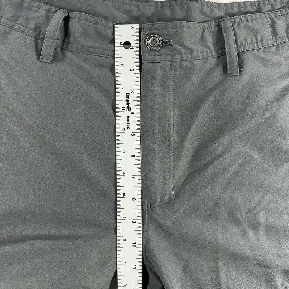 Oakley Men's Gray Performance Hybrid Walk Shorts Size 38